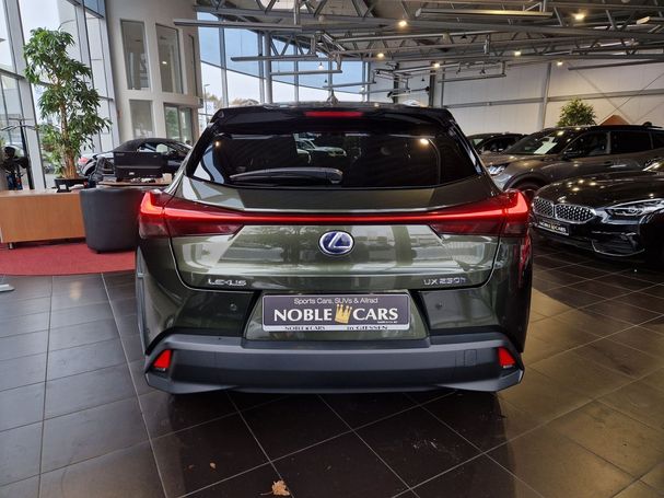 Lexus UX 250h 135 kW image number 6