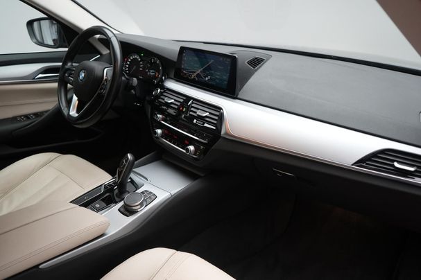 BMW 520d Touring 140 kW image number 6