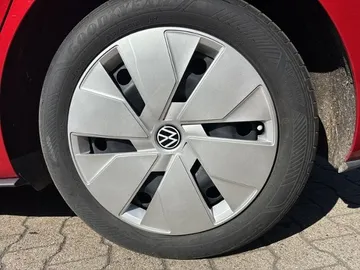 Car image 27