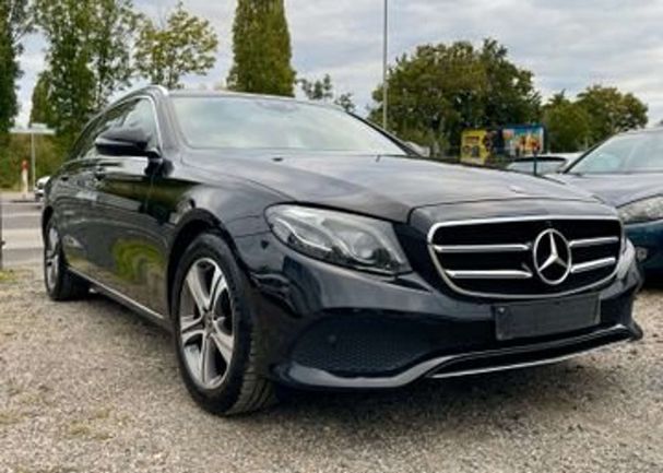 Mercedes-Benz E 220 d T 143 kW image number 2