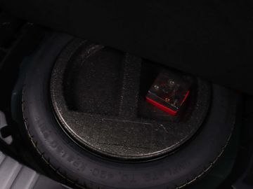 Car image 38