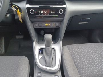 Car image 11