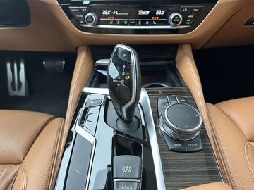 Car image 41