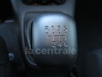 Car image 23