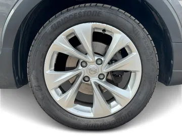 Car image 47