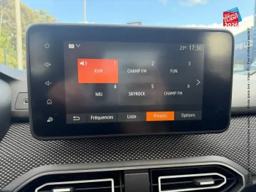 Car image 20