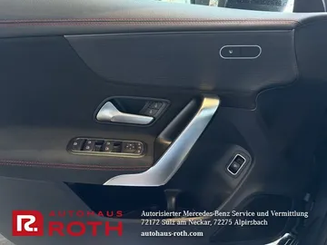 Car image 33