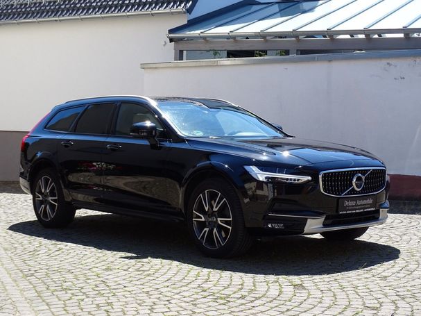 Volvo V90 Cross Country AWD Pro 173 kW image number 8