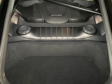 Car image 27
