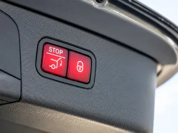 Car image 44