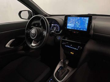 Car image 10