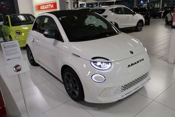 Abarth 500 e 42 kWh 114 kW image number 2