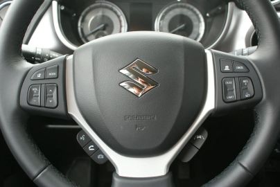 Car image 22