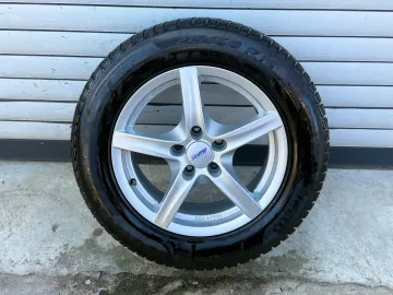 Car image 34