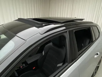 Car image 49