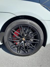Car image 31