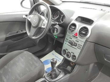 Car image 24