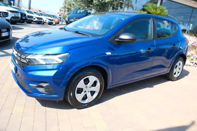 Car image 2