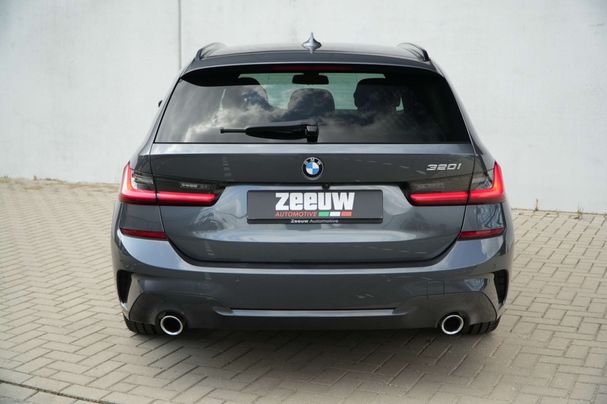 BMW 320i Touring 135 kW image number 17