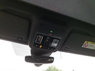 Car image 31