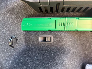 Car image 32