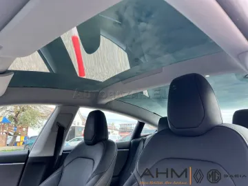 Car image 29