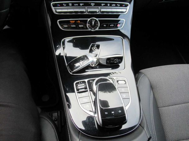 Mercedes-Benz E 220 d Avantgarde 143 kW image number 13