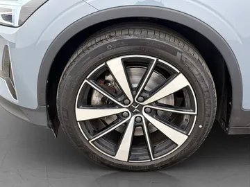 Car image 32