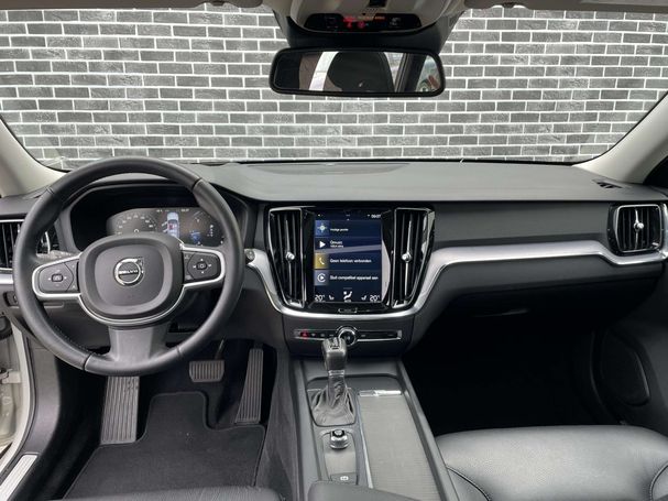 Volvo V60 D4 Momentum 140 kW image number 10