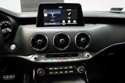 Car image 36