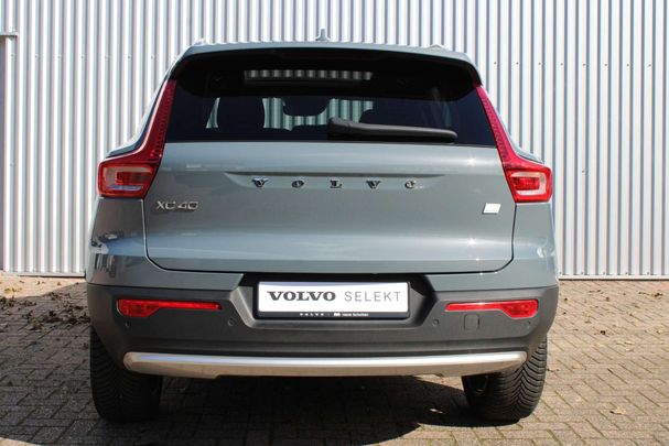 Volvo XC40 T4 155 kW image number 7