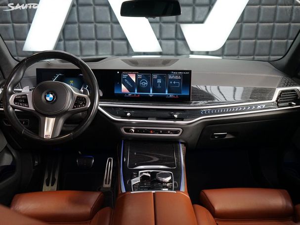 BMW X7 M xDrive 250 kW image number 27