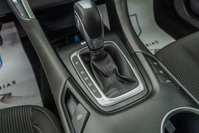 Car image 33