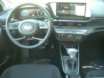 Car image 12