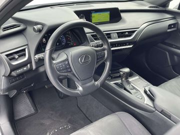 Car image 15