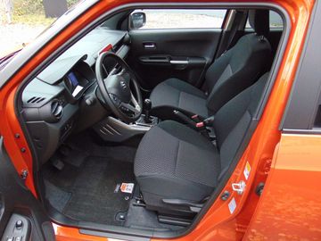 Car image 11