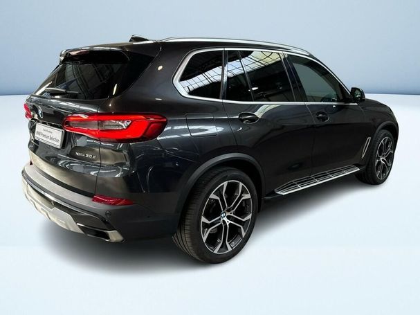 BMW X5 xDrive 195 kW image number 3