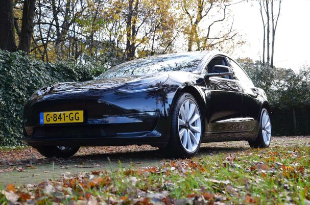 Tesla Model 3 Long Range AWD 258 kW image number 26