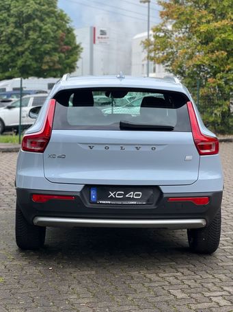 Volvo XC40 Recharge Plug-in Hybrid Plus Bright 155 kW image number 6