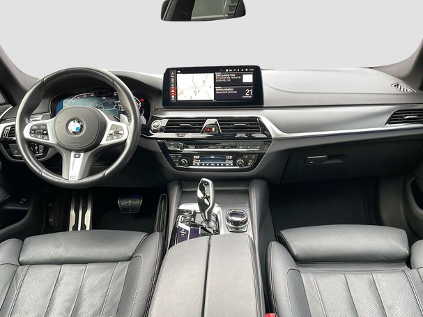 BMW 540d Touring xDrive 250 kW image number 9