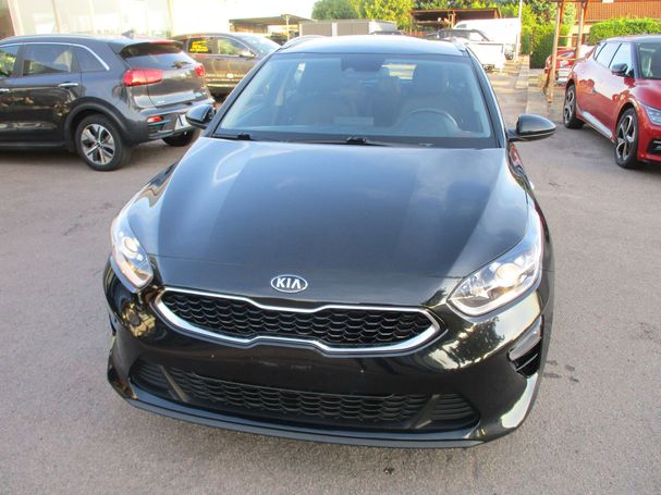 Kia Ceed 1.6 CRDi SW Vision 100 kW image number 4