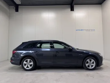 Car image 27
