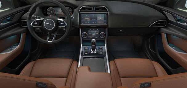 Jaguar XE Black 150 kW image number 26