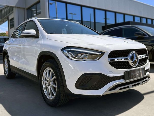 Mercedes-Benz GLA 200 110 kW image number 2