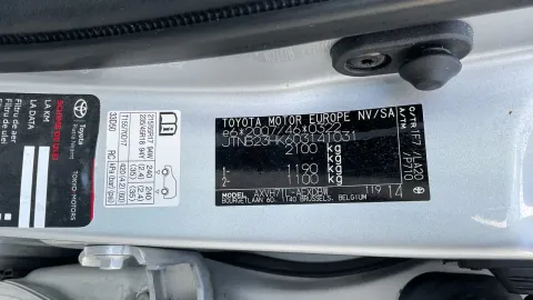 Car image 38