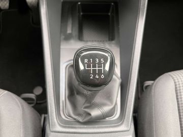 Car image 37