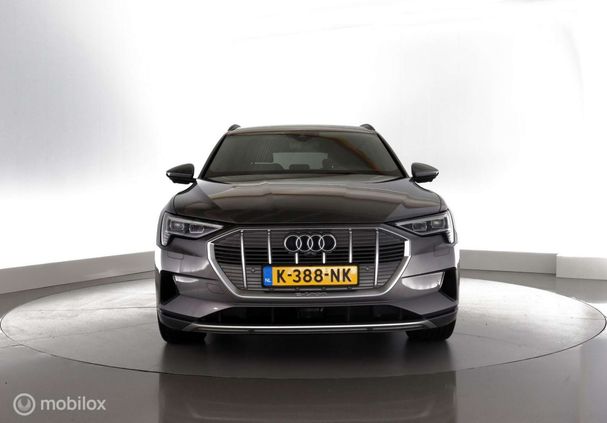 Audi e-tron 55 quattro Advanced 300 kW image number 33