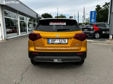 Car image 5