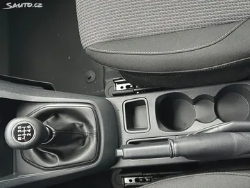 Car image 29