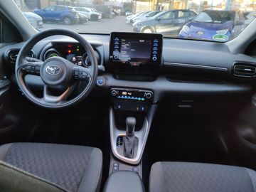 Car image 11